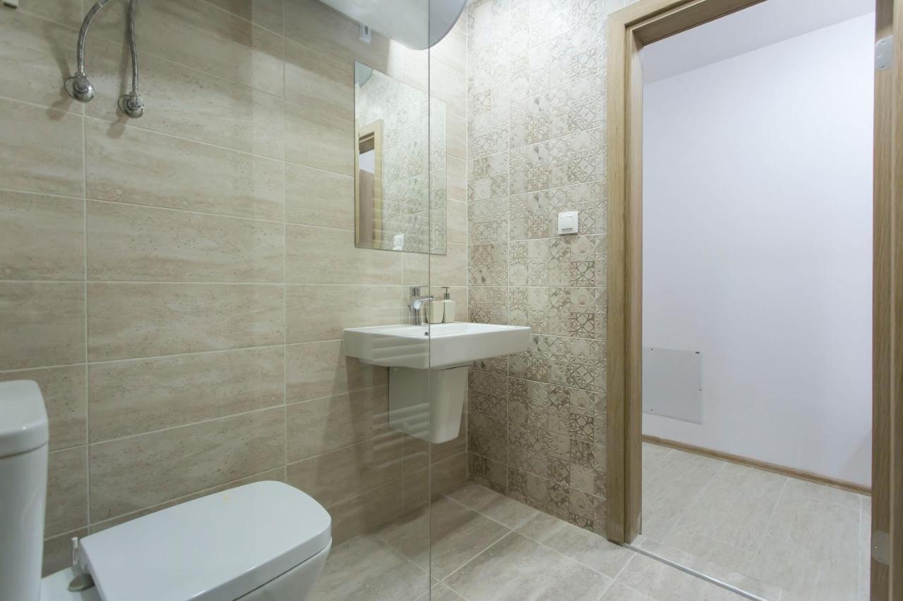 Modern And Bright Apartments Near Center - Free Parking Σόφια Εξωτερικό φωτογραφία