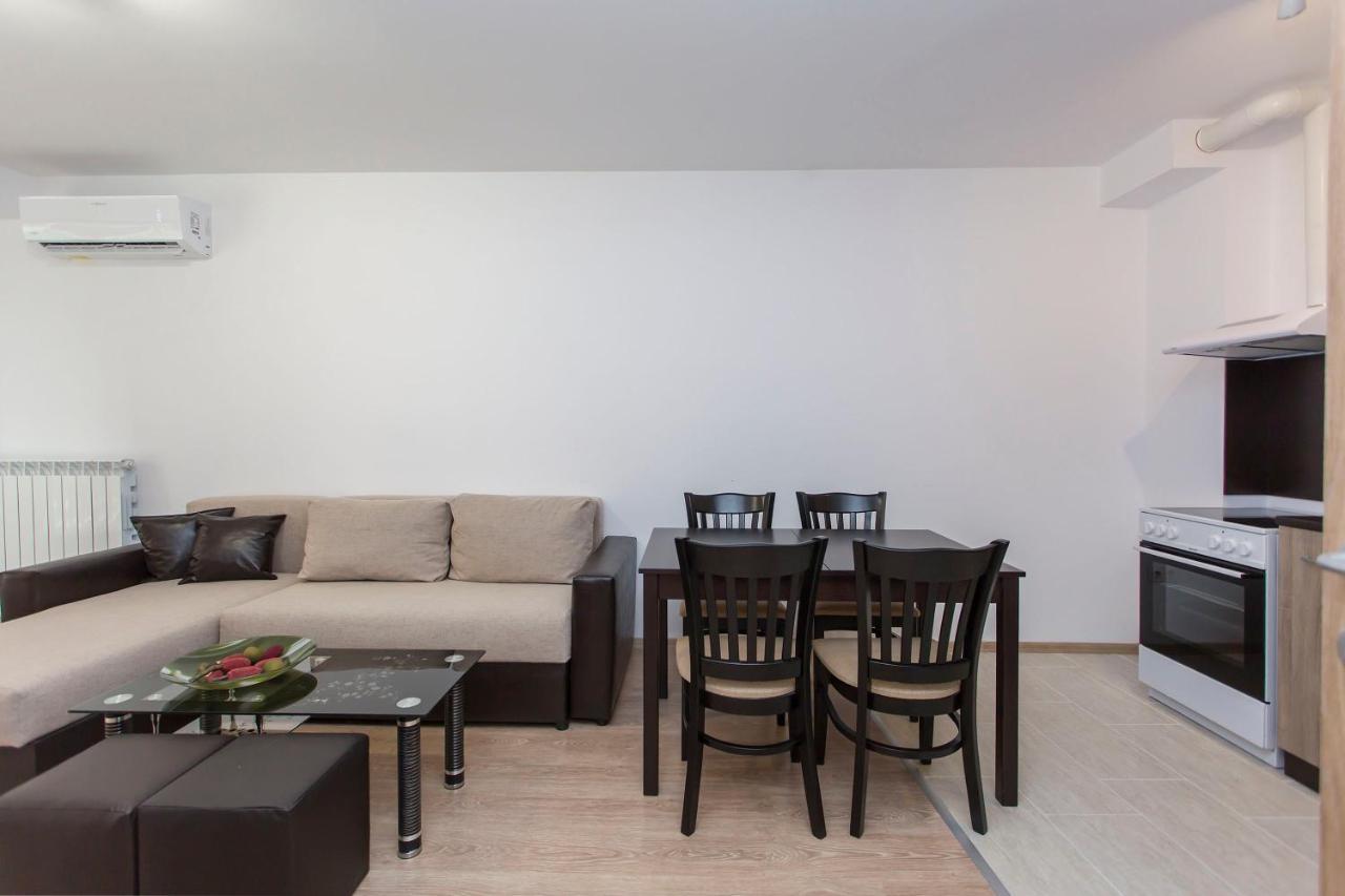 Modern And Bright Apartments Near Center - Free Parking Σόφια Εξωτερικό φωτογραφία
