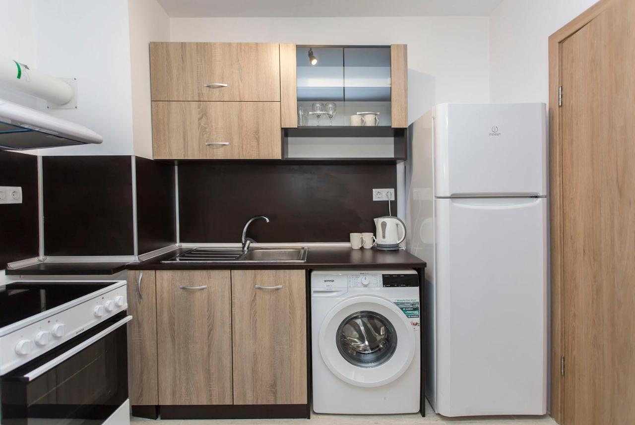 Modern And Bright Apartments Near Center - Free Parking Σόφια Εξωτερικό φωτογραφία