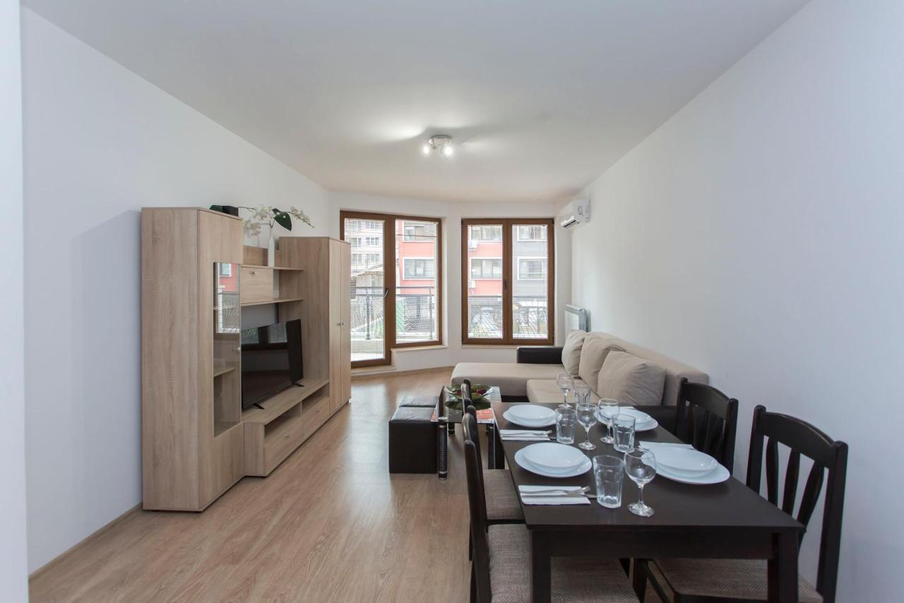 Modern And Bright Apartments Near Center - Free Parking Σόφια Εξωτερικό φωτογραφία