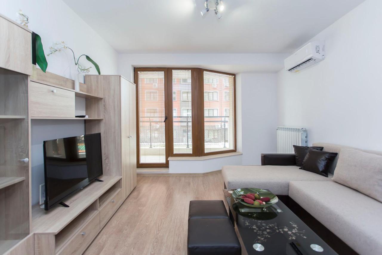 Modern And Bright Apartments Near Center - Free Parking Σόφια Εξωτερικό φωτογραφία