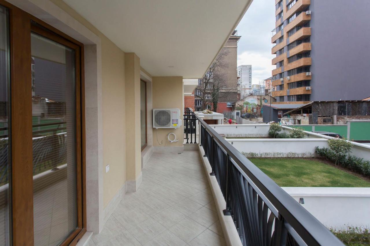 Modern And Bright Apartments Near Center - Free Parking Σόφια Εξωτερικό φωτογραφία