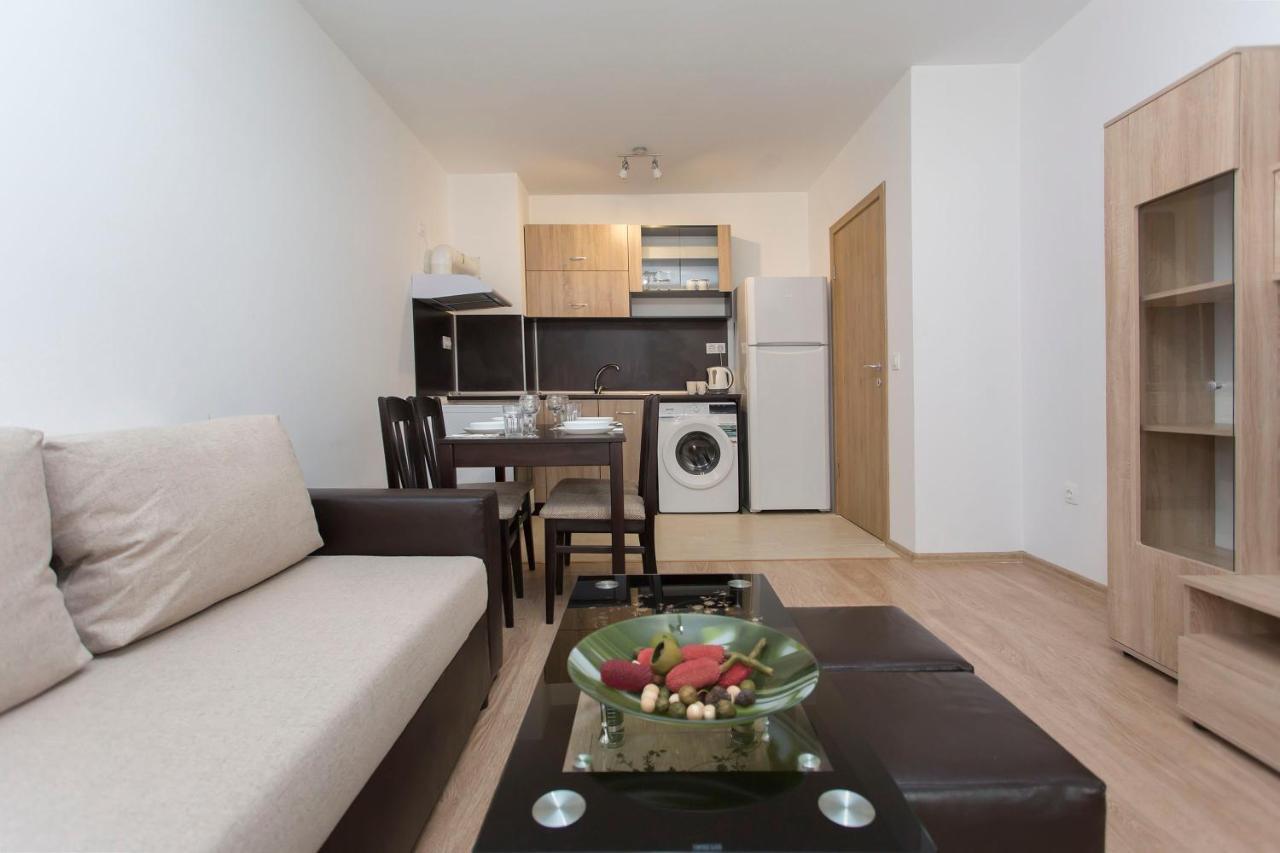 Modern And Bright Apartments Near Center - Free Parking Σόφια Εξωτερικό φωτογραφία