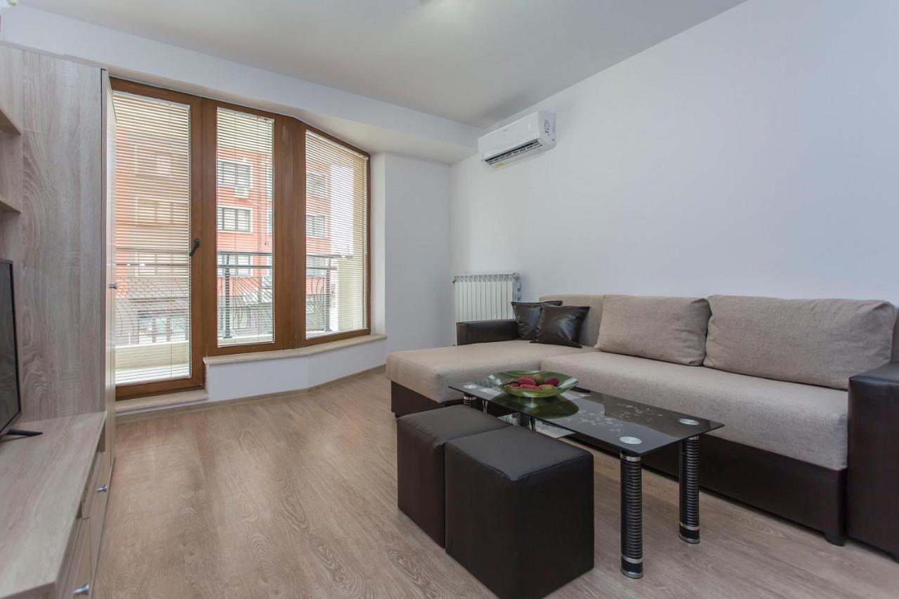Modern And Bright Apartments Near Center - Free Parking Σόφια Εξωτερικό φωτογραφία