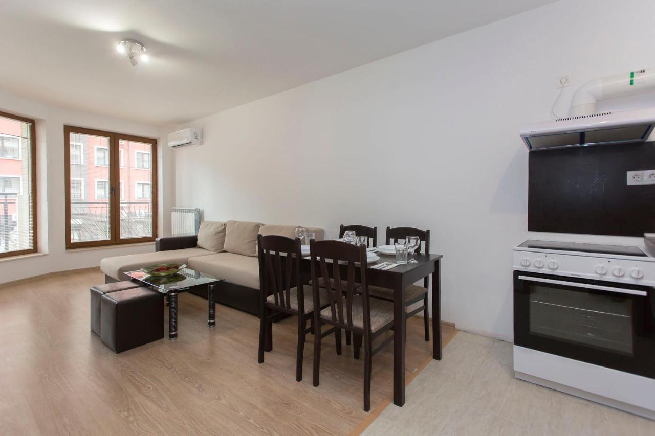 Modern And Bright Apartments Near Center - Free Parking Σόφια Εξωτερικό φωτογραφία
