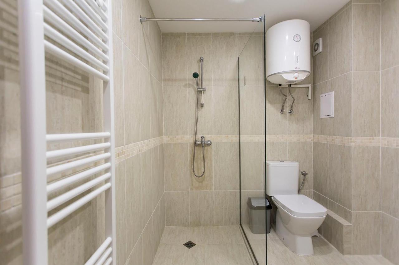 Modern And Bright Apartments Near Center - Free Parking Σόφια Εξωτερικό φωτογραφία